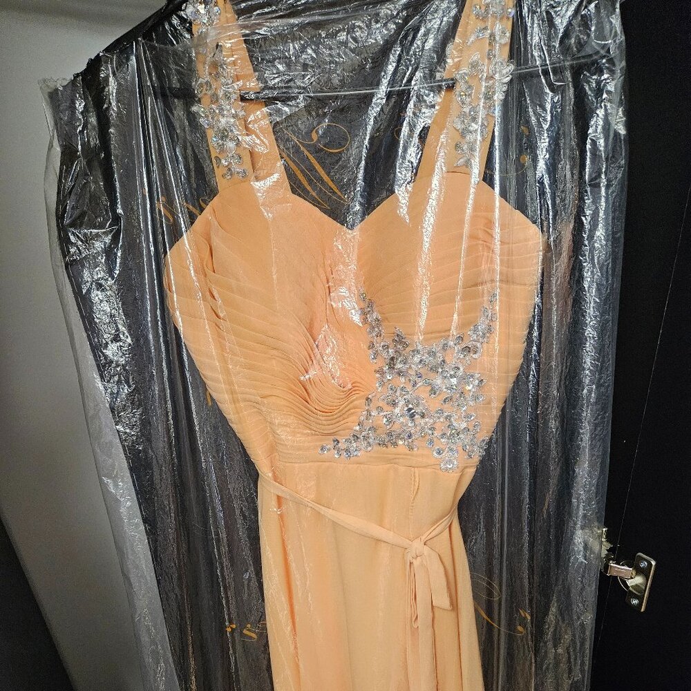 PROM DRESS WORN ONCE Size 4